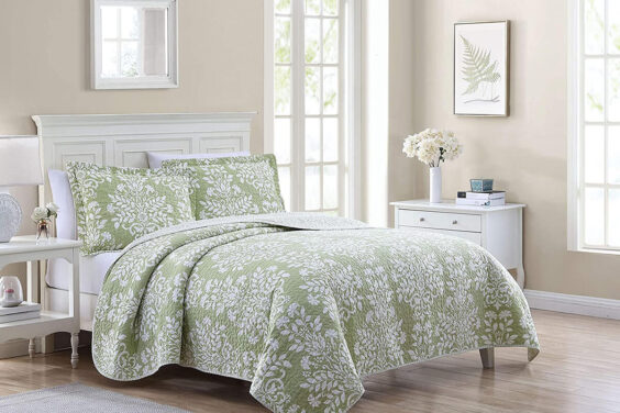 Quilts & Comforters